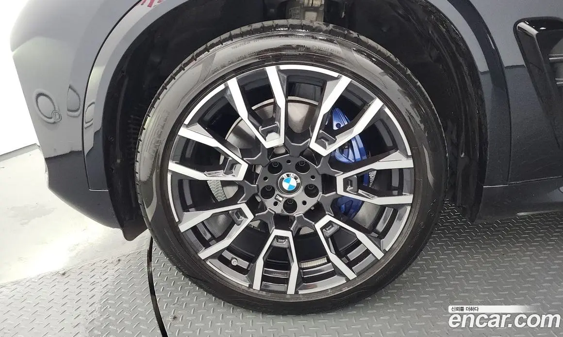 BMW X5 2023 3.0 автомат (гидро), фото 5