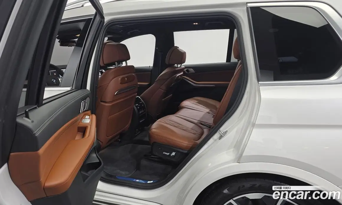 BMW X7 2024 3.0 автомат (гидро), фото 11