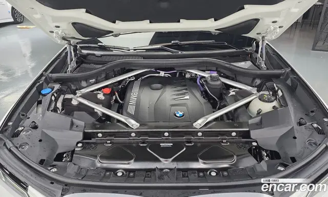 BMW X7 2024 3.0 автомат (гидро), миниатюра 6