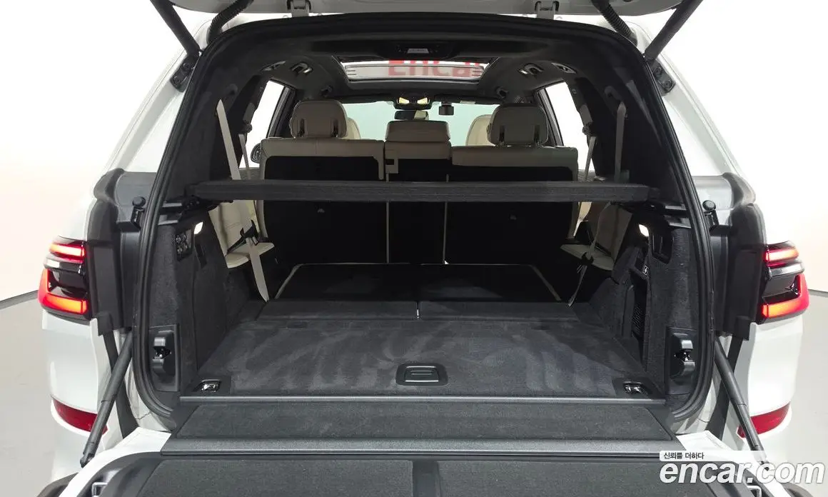 BMW X7 2025 3.0 автомат (гидро), фото 25 BMW X7 2025 3.0 автомат (гидро), фото 25