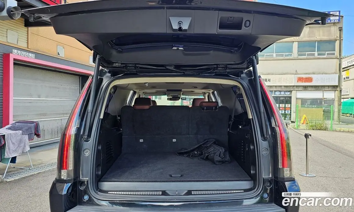 Cadillac Escalade 2015 6.2 автомат (гидро), фото 20 Cadillac Escalade 2015 6.2 автомат (гидро), фото 20