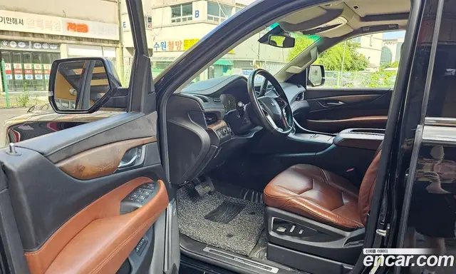 Cadillac Escalade 2015 6.2 автомат (гидро), миниатюра 10 Cadillac Escalade 2015 6.2 автомат (гидро), миниатюра 10