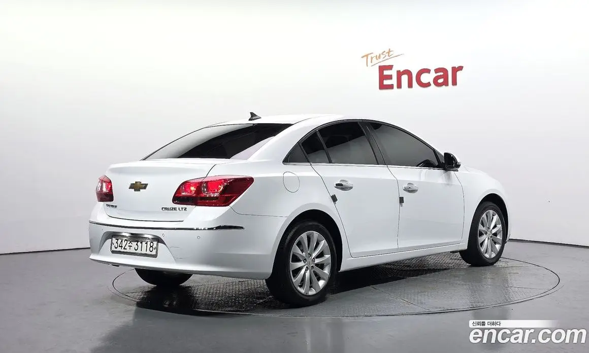 Chevrolet Cruze 2016 1.8 автомат (гидро), фото 2 Chevrolet Cruze 2016 1.8 автомат (гидро), фото 2