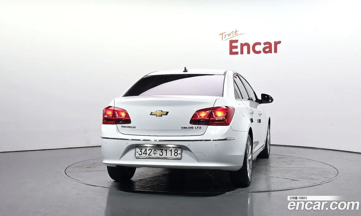 Chevrolet Cruze 2016 1.8 автомат (гидро), фото 4 Chevrolet Cruze 2016 1.8 автомат (гидро), фото 4