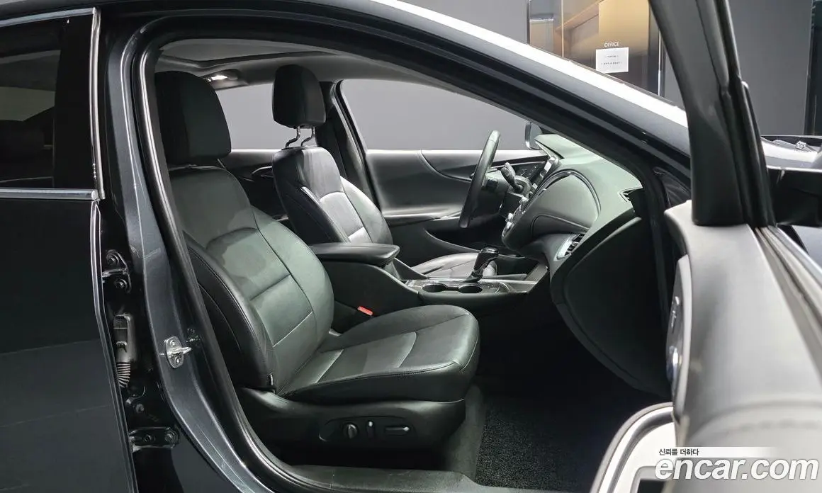 Chevrolet Malibu 2016 2.0 автомат (гидро), фото 16 Chevrolet Malibu 2016 2.0 автомат (гидро), фото 16