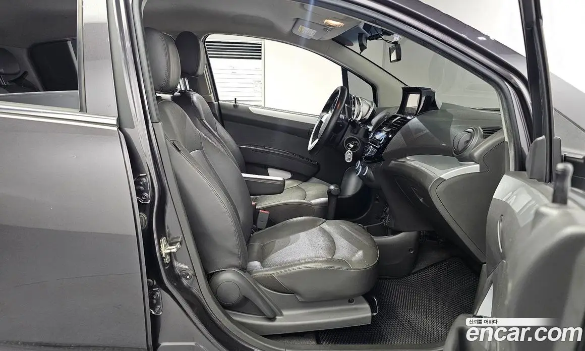 Chevrolet Spark 2014 1.0 автомат (гидро), фото 16