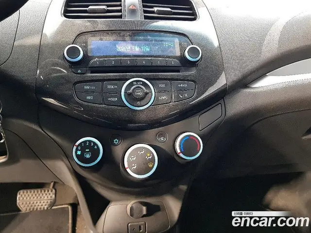 Chevrolet Spark 2014 1.0 автомат (гидро), миниатюра 12