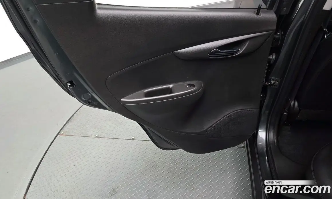 Chevrolet Spark 2016 1.0 автомат (гидро), фото 15 Chevrolet Spark 2016 1.0 автомат (гидро), фото 15
