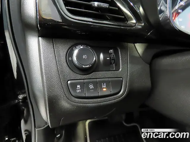 Chevrolet Spark 2016 1.0 автомат (гидро), миниатюра 8