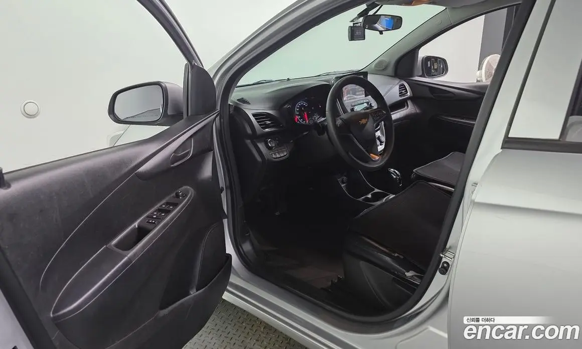 Chevrolet Spark 2016 1.0 автомат (гидро), фото 10 Chevrolet Spark 2016 1.0 автомат (гидро), фото 10
