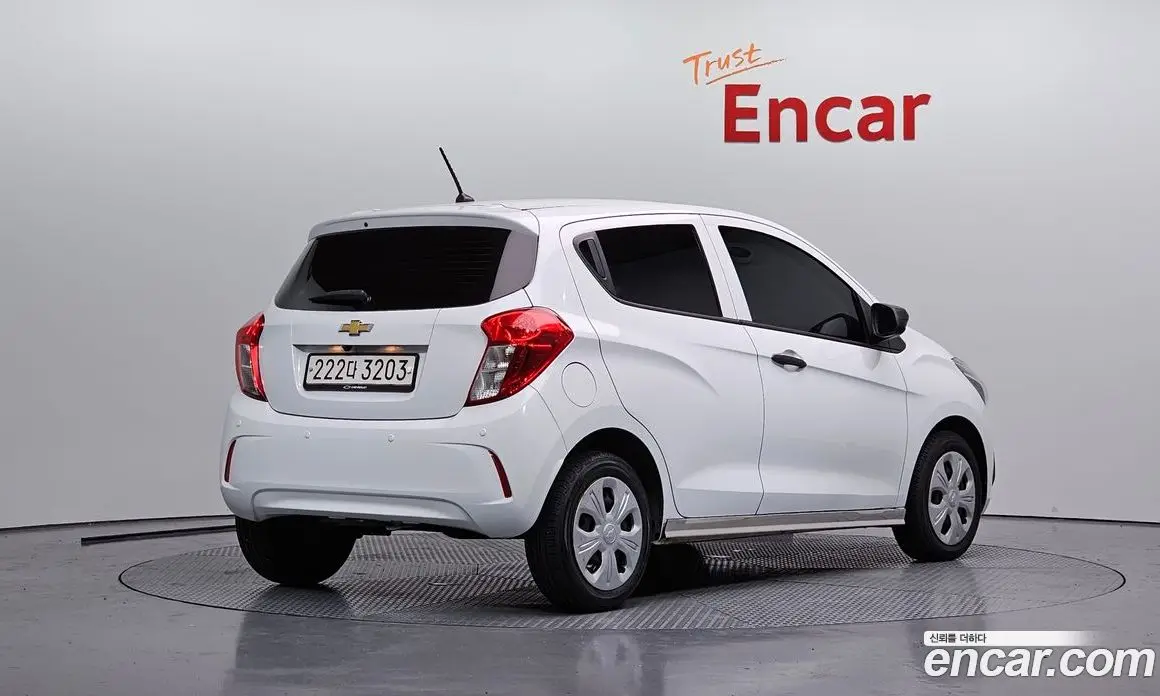 Chevrolet Spark 2017 1.0 автомат (гидро), фото 1 Chevrolet Spark 2017 1.0 автомат (гидро), фото 1