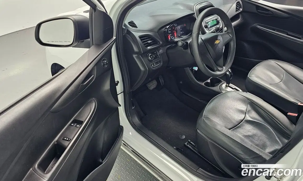 Chevrolet Spark 2017 1.0 автомат (гидро), фото 12 Chevrolet Spark 2017 1.0 автомат (гидро), фото 12