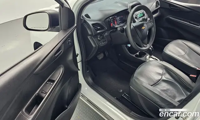 Chevrolet Spark 2017 1.0 автомат (гидро), миниатюра 12