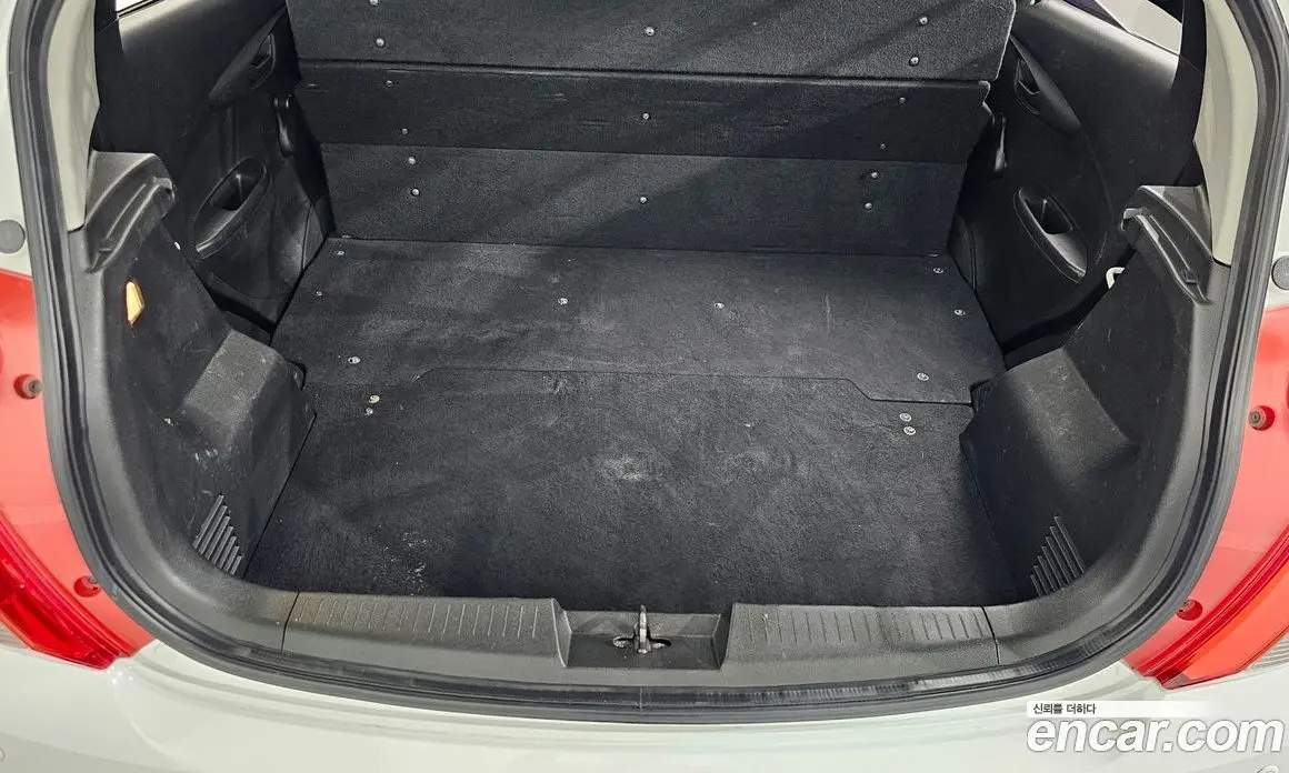 Chevrolet Spark 2017 1.0 автомат (гидро), фото 24 Chevrolet Spark 2017 1.0 автомат (гидро), фото 24