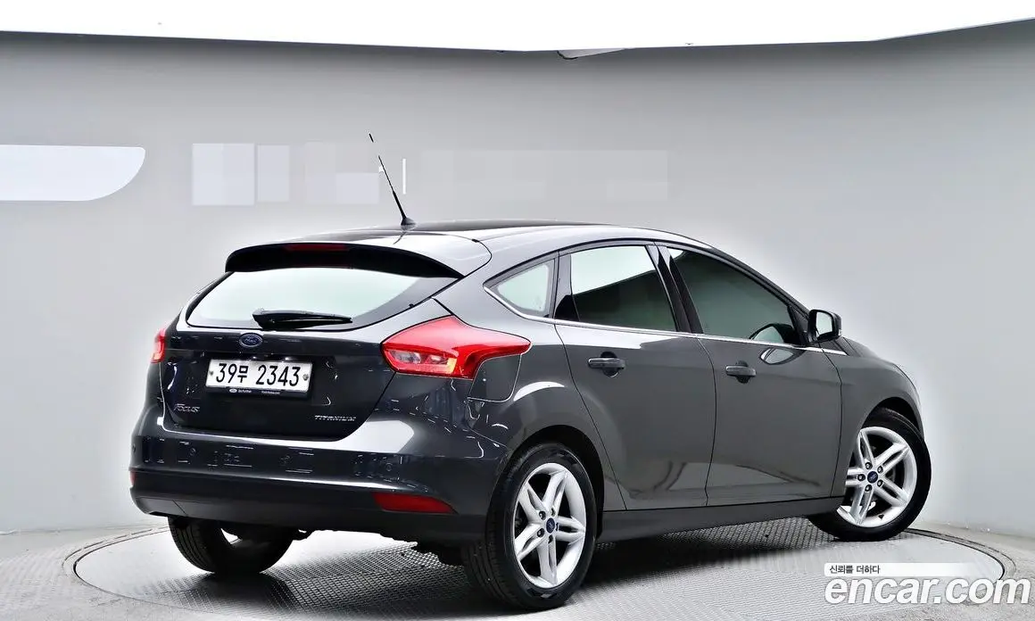 Ford Focus 2016 1.5 автомат (гидро), фото 2 Ford Focus 2016 1.5 автомат (гидро), фото 2