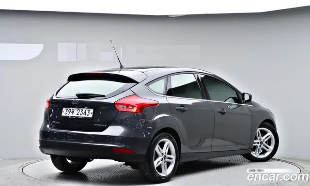 Ford Focus 2016 1.5 автомат (гидро), миниатюра 2 Ford Focus 2016 1.5 автомат (гидро), миниатюра 2