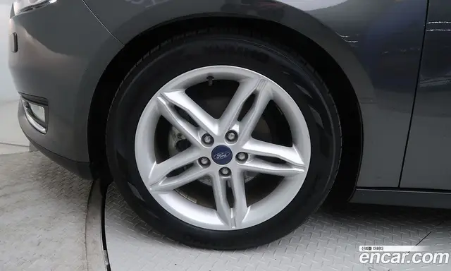 Ford Focus 2016 1.5 автомат (гидро), миниатюра 5 Ford Focus 2016 1.5 автомат (гидро), миниатюра 5