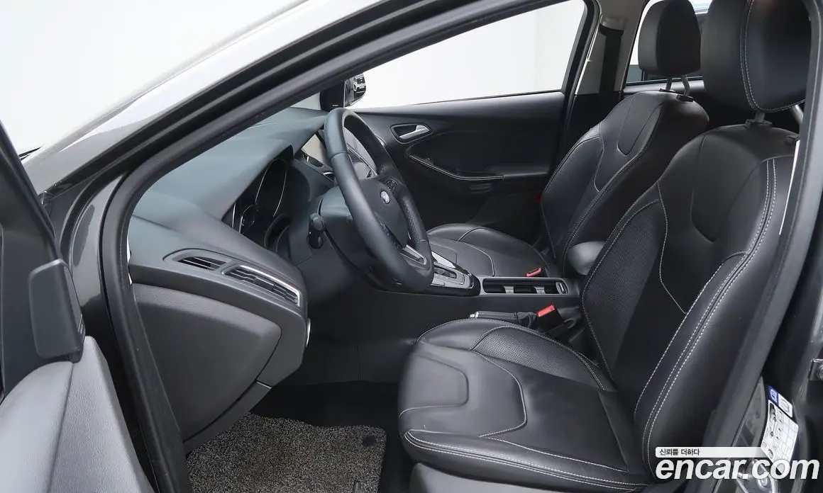 Ford Focus 2016 1.5 автомат (гидро), фото 10 Ford Focus 2016 1.5 автомат (гидро), фото 10