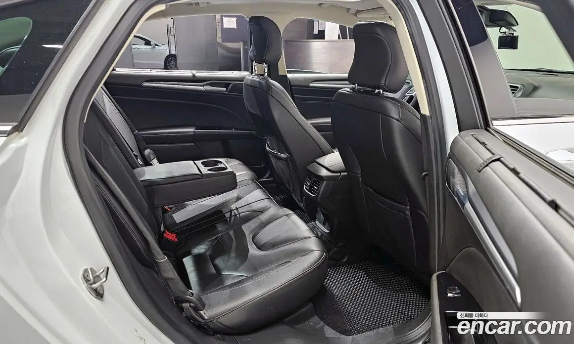 Ford Mondeo 2016 2.0 автомат (гидро), фото 11 Ford Mondeo 2016 2.0 автомат (гидро), фото 11