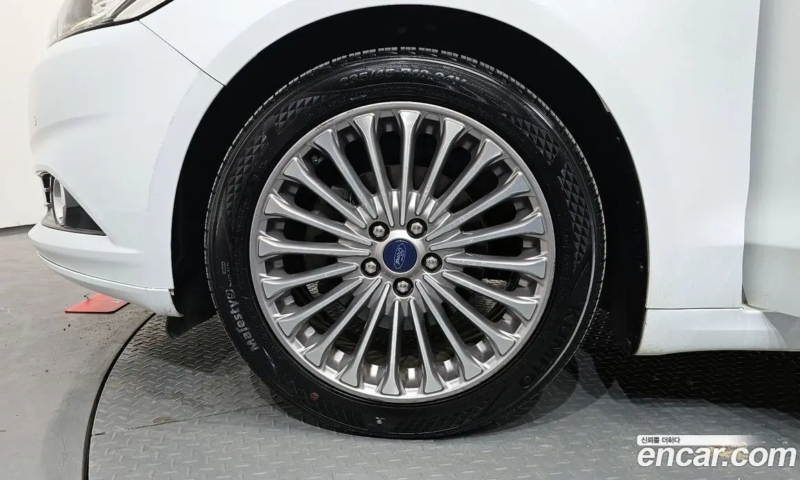Ford Mondeo 2016 2.0 автомат (гидро), фото 5 Ford Mondeo 2016 2.0 автомат (гидро), фото 5