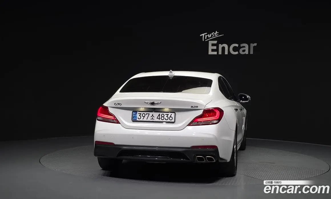 Genesis G70 2020 2.2 автомат (гидро), фото 4 Genesis G70 2020 2.2 автомат (гидро), фото 4