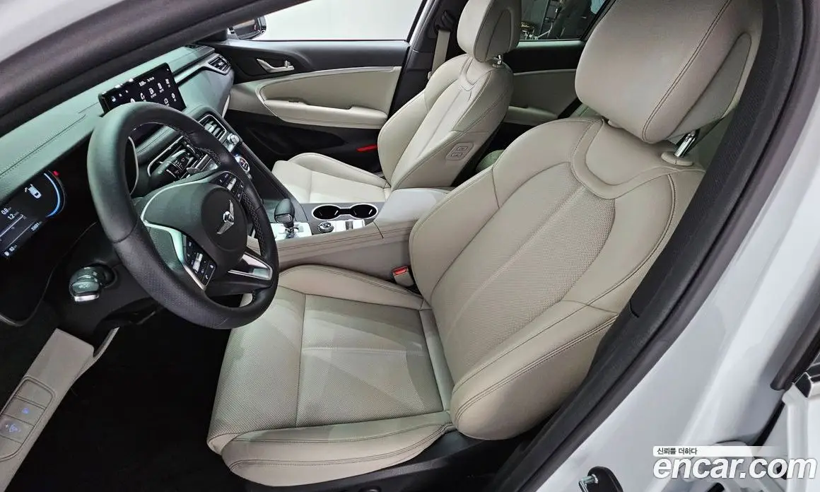 Genesis G70 2022 2.0 автомат (гидро), фото 26 Genesis G70 2022 2.0 автомат (гидро), фото 26