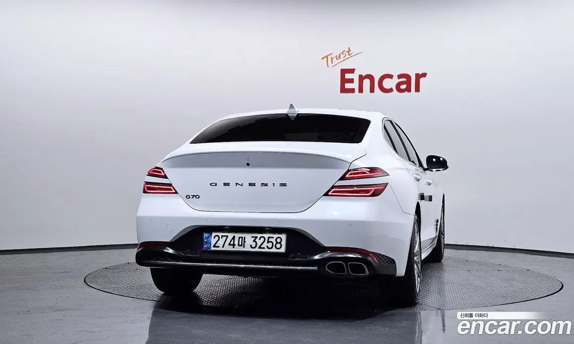Genesis G70 2022 2.0 автомат (гидро), фото 4 Genesis G70 2022 2.0 автомат (гидро), фото 4