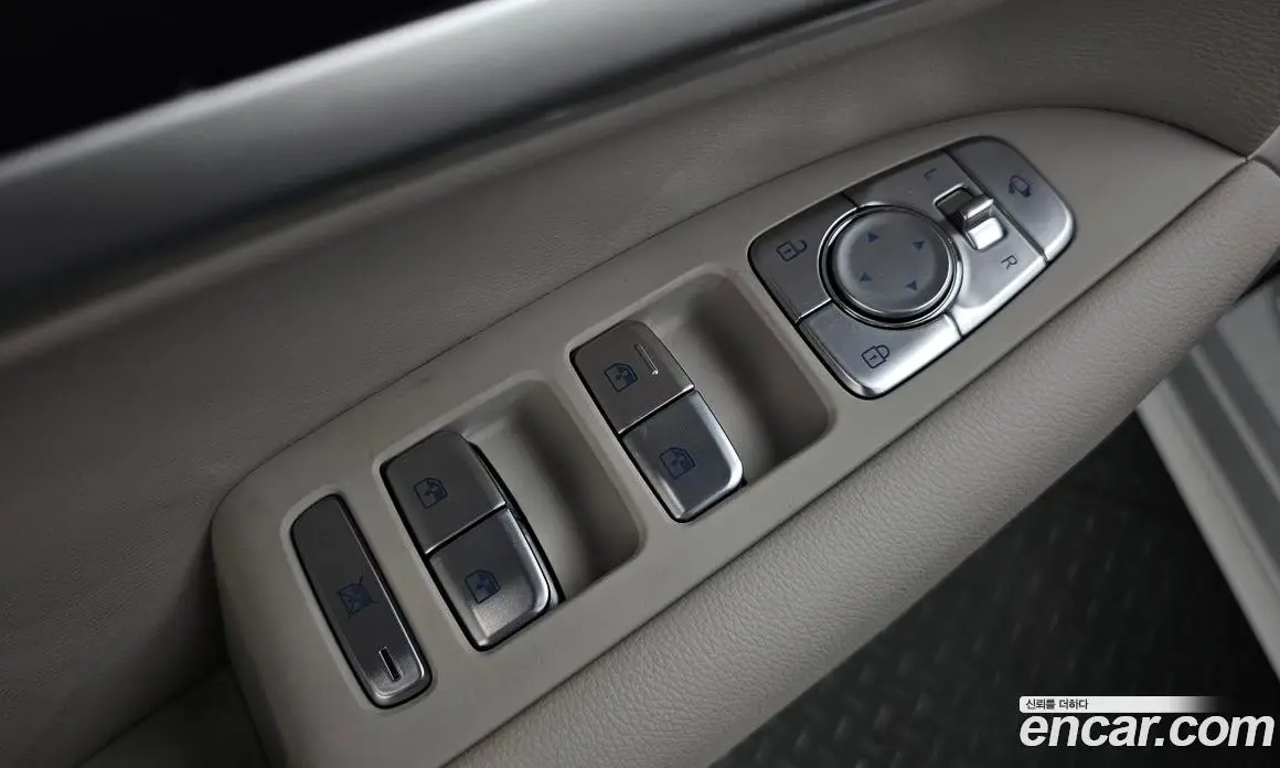 Genesis G70 2022 2.0 автомат (гидро), фото 34 Genesis G70 2022 2.0 автомат (гидро), фото 34