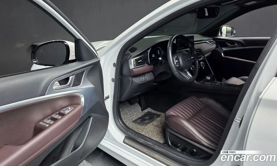Genesis G70 2022 2.0 автомат (гидро), фото 13 Genesis G70 2022 2.0 автомат (гидро), фото 13