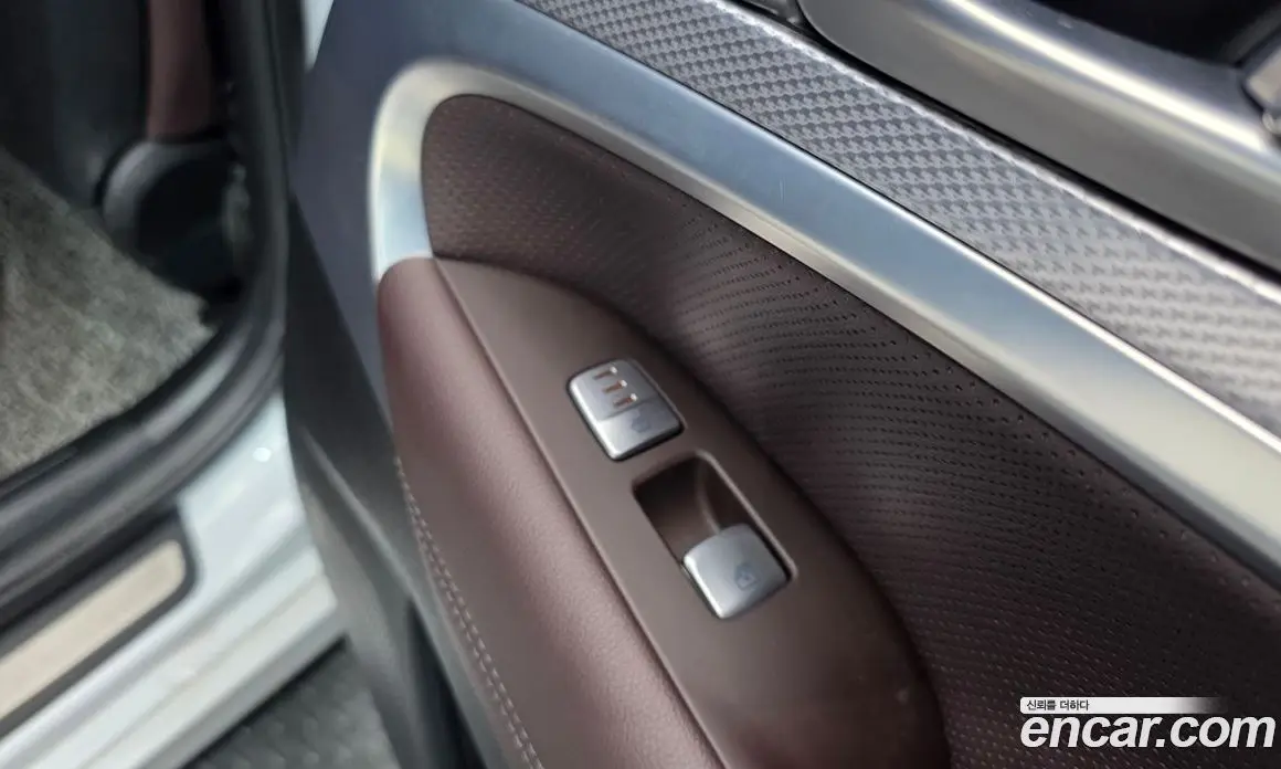 Genesis G70 2022 2.0 автомат (гидро), фото 25 Genesis G70 2022 2.0 автомат (гидро), фото 25