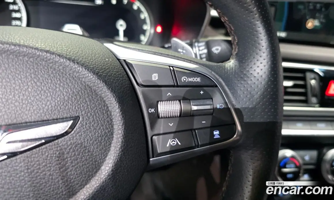 Genesis G70 2022 2.0 автомат (гидро), фото 27 Genesis G70 2022 2.0 автомат (гидро), фото 27
