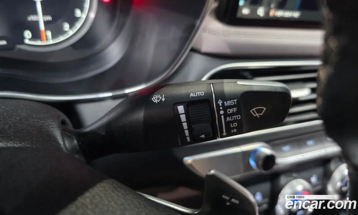 Genesis G70 2022 2.0 автомат (гидро), фото 30 Genesis G70 2022 2.0 автомат (гидро), фото 30