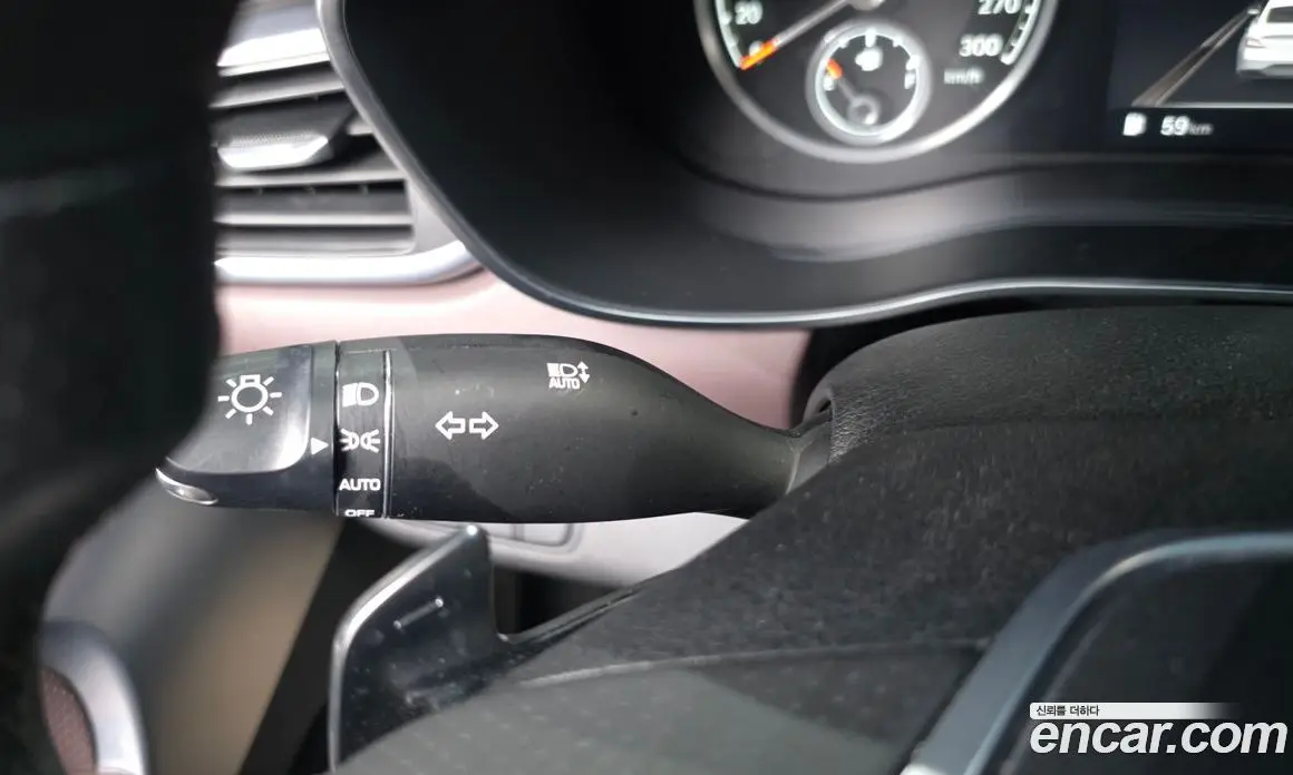 Genesis G70 2022 2.0 автомат (гидро), фото 37 Genesis G70 2022 2.0 автомат (гидро), фото 37