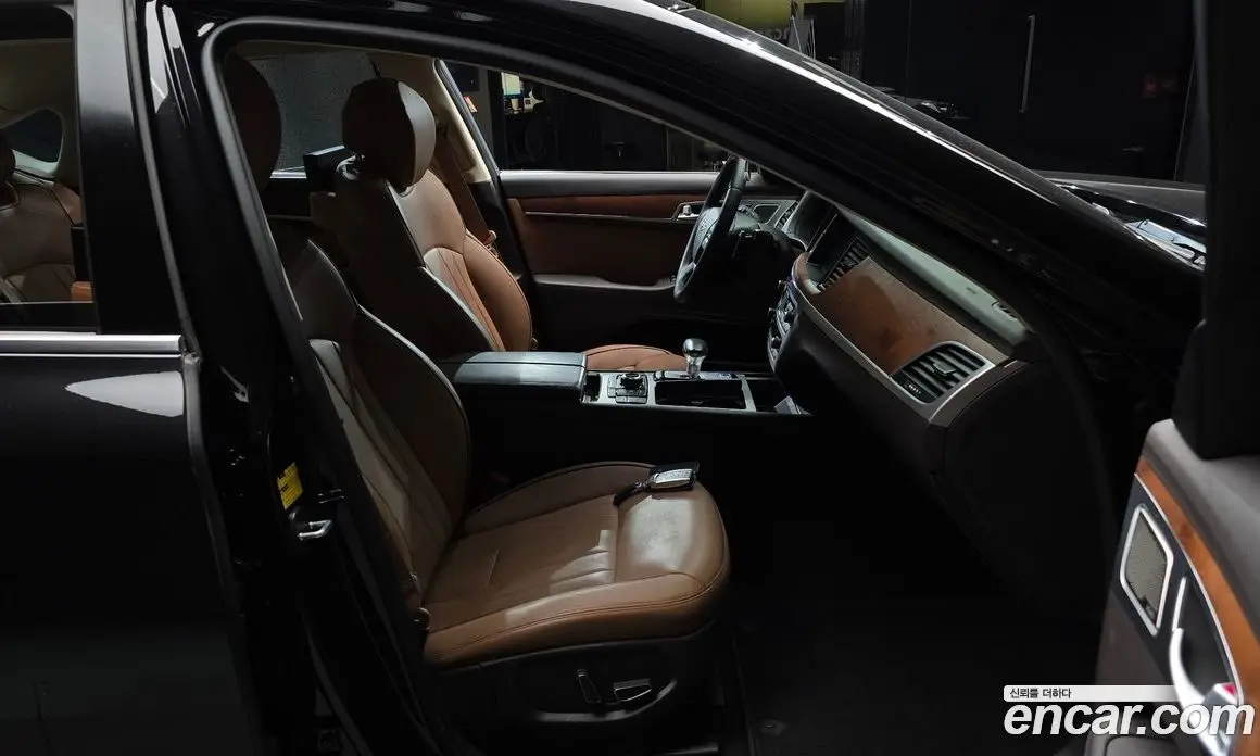 Genesis G80 2017 3.8 автомат (гидро), фото 16 Genesis G80 2017 3.8 автомат (гидро), фото 16