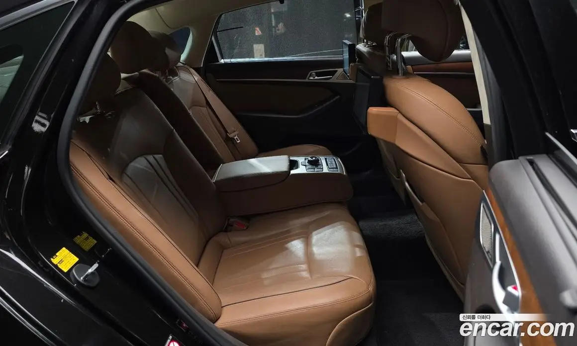 Genesis G80 2017 3.8 автомат (гидро), фото 17 Genesis G80 2017 3.8 автомат (гидро), фото 17
