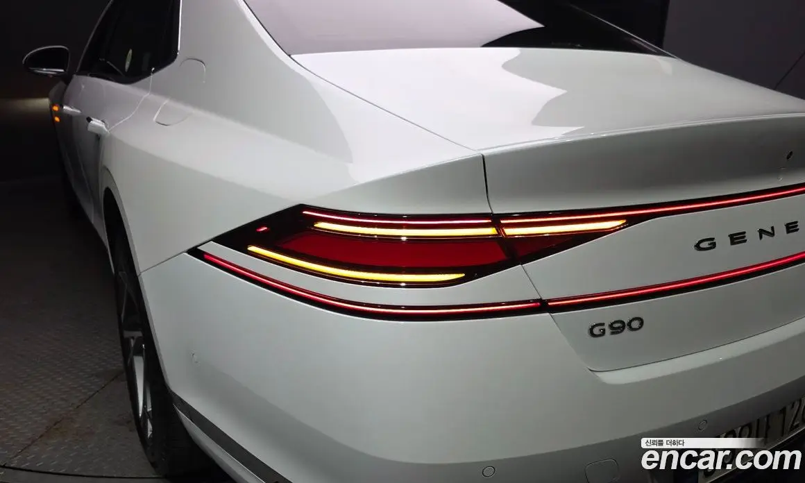 Genesis G90 2023 3.5 автомат (гидро), фото 8 Genesis G90 2023 3.5 автомат (гидро), фото 8