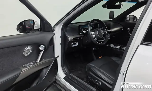 Genesis GV60 2022 0.1 автомат (гидро), миниатюра 12