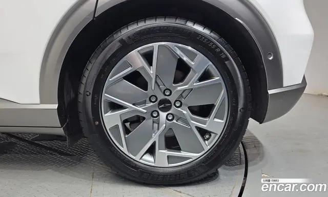 Genesis GV60 2022 0.1 автомат (гидро), миниатюра 6 Genesis GV60 2022 0.1 автомат (гидро), миниатюра 6