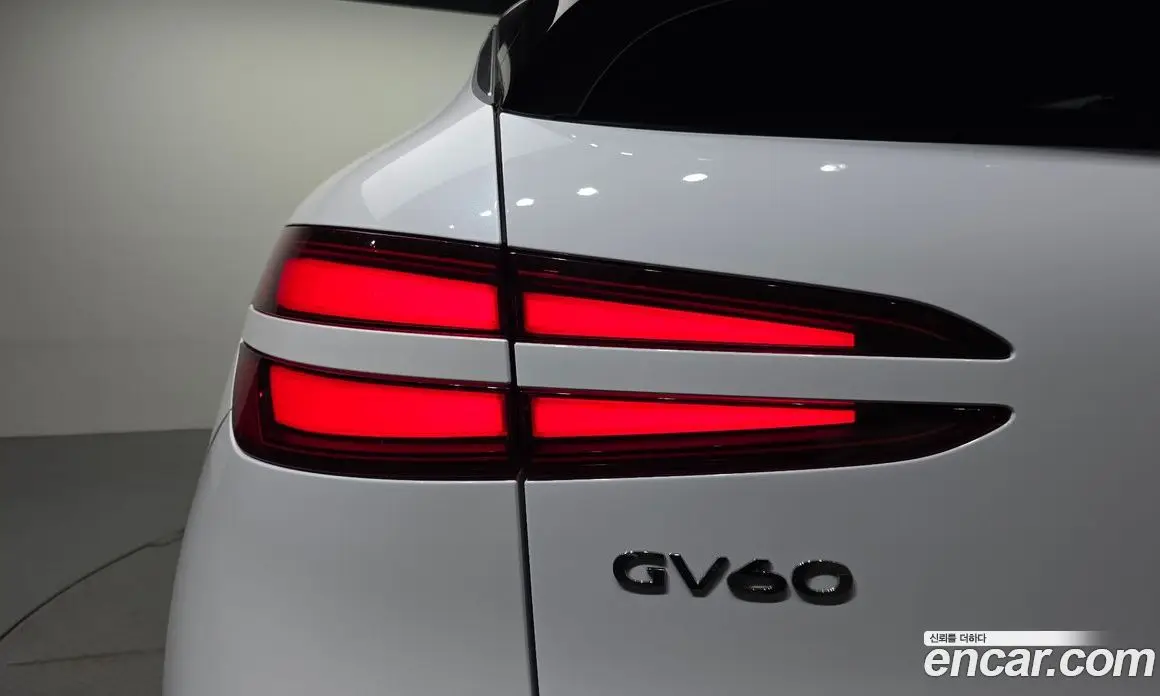 Genesis GV60 2022 0.1 автомат (гидро), фото 8 Genesis GV60 2022 0.1 автомат (гидро), фото 8