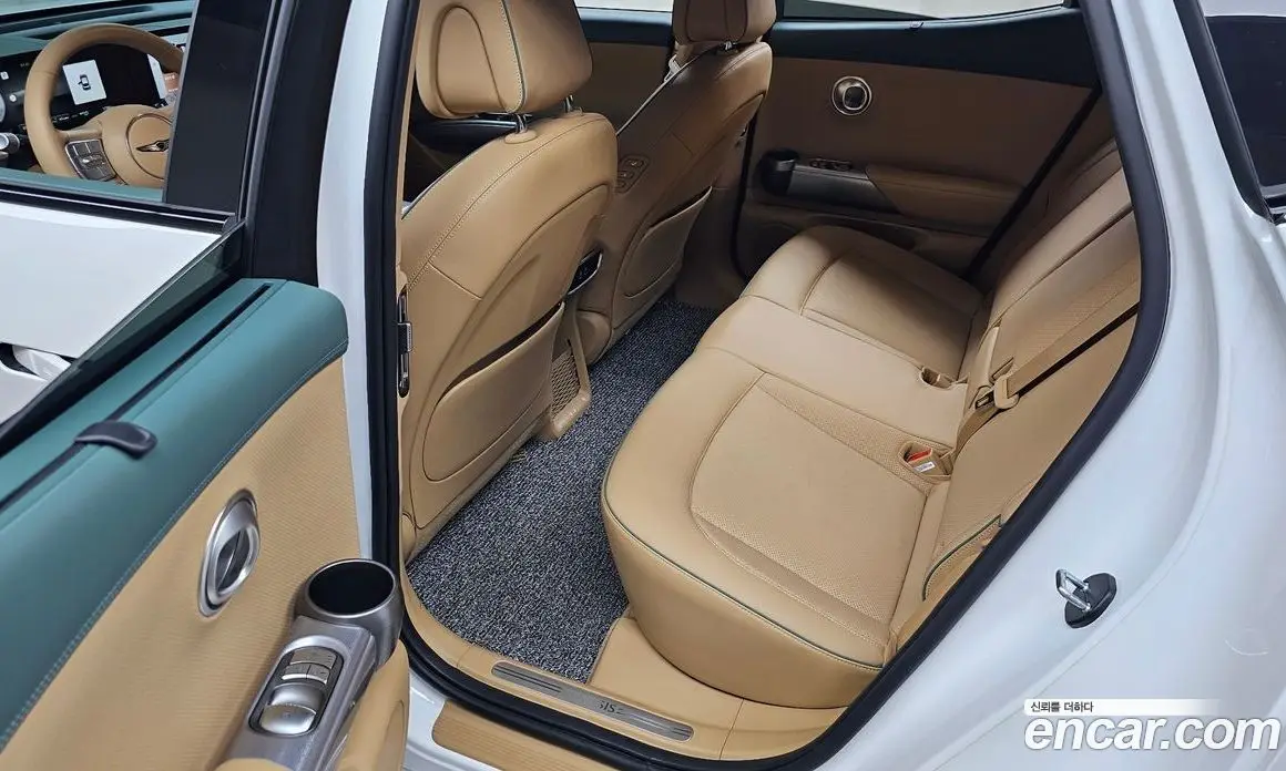 Genesis GV60 2023 0.1 автомат (гидро), фото 17