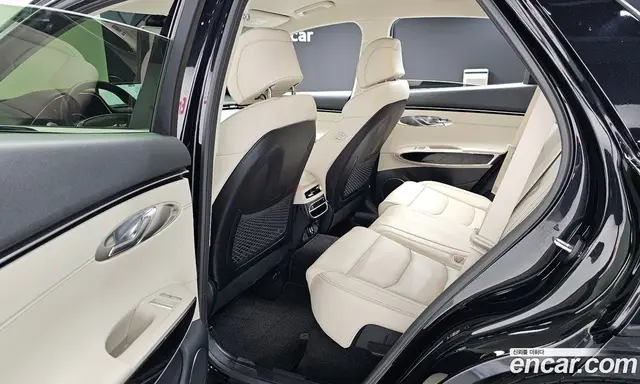 Genesis GV70 2022 2.5 автомат (гидро), миниатюра 11 Genesis GV70 2022 2.5 автомат (гидро), миниатюра 11