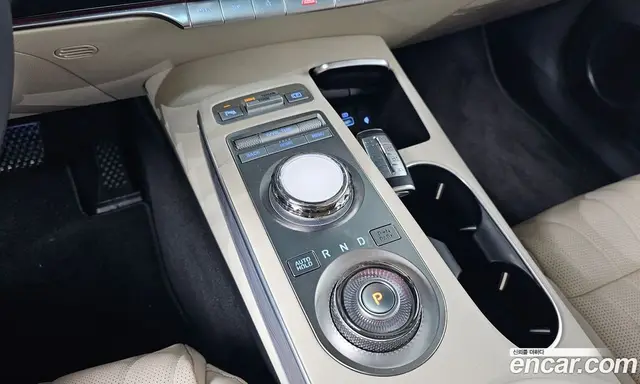 Genesis GV70 2023 2.5 автомат (гидро), миниатюра 11 Genesis GV70 2023 2.5 автомат (гидро), миниатюра 11