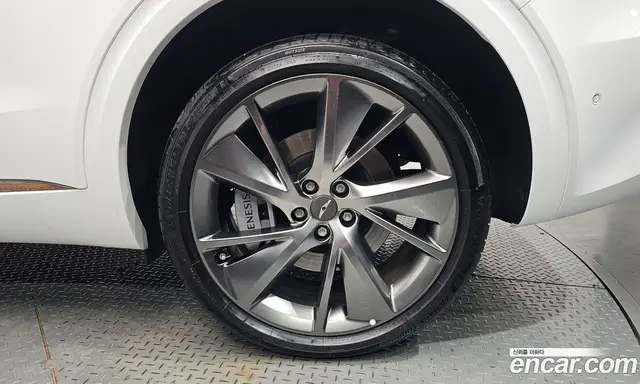 Genesis GV70 2023 2.5 автомат (гидро), миниатюра 6 Genesis GV70 2023 2.5 автомат (гидро), миниатюра 6