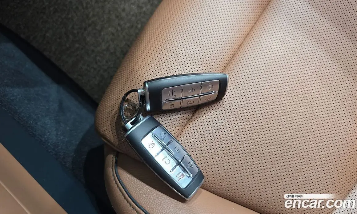 Genesis GV70 2023 2.5 автомат (гидро), фото 22 Genesis GV70 2023 2.5 автомат (гидро), фото 22