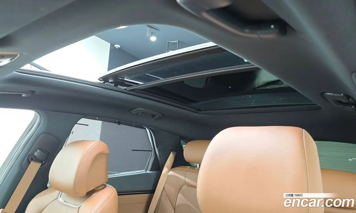 Genesis GV70 2023 2.5 автомат (гидро), фото 23 Genesis GV70 2023 2.5 автомат (гидро), фото 23