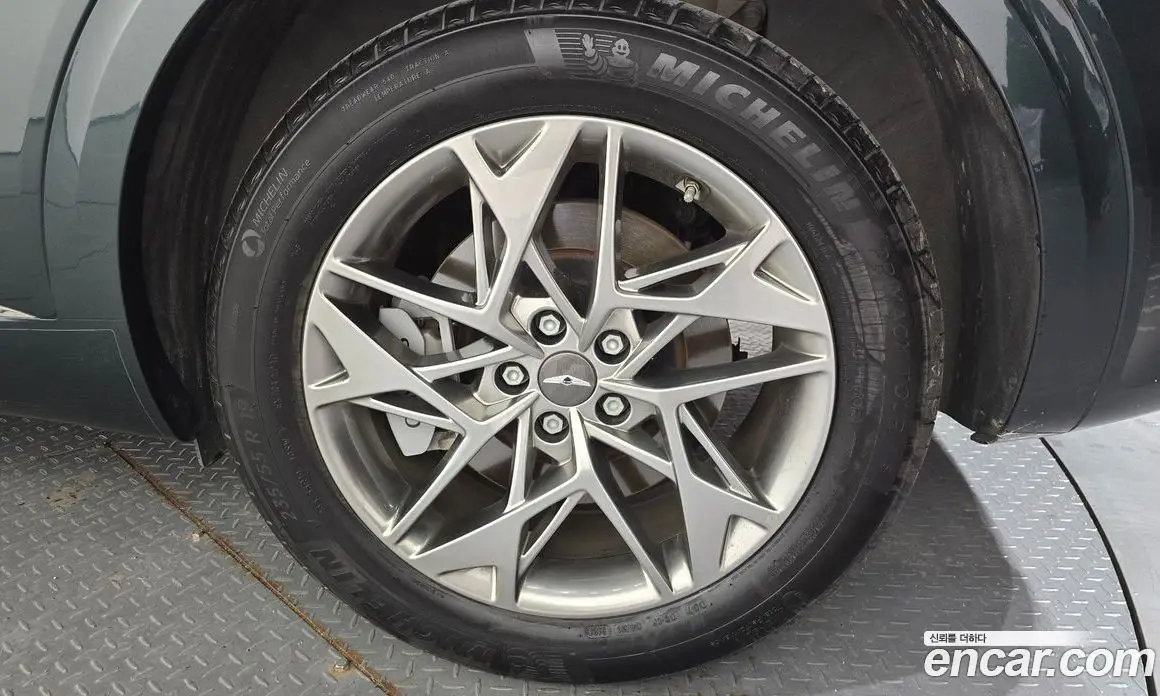 Genesis GV70 2023 2.5 автомат (гидро), фото 7 Genesis GV70 2023 2.5 автомат (гидро), фото 7