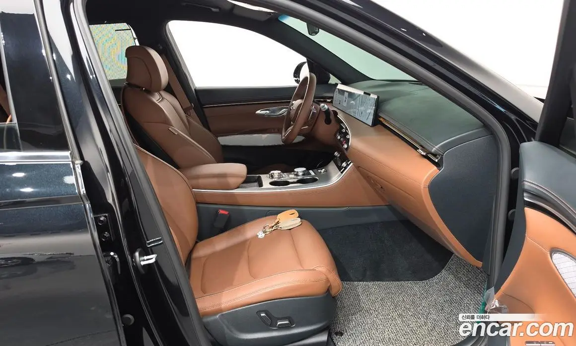 Genesis GV70 2024 2.5 автомат (гидро), фото 16 Genesis GV70 2024 2.5 автомат (гидро), фото 16