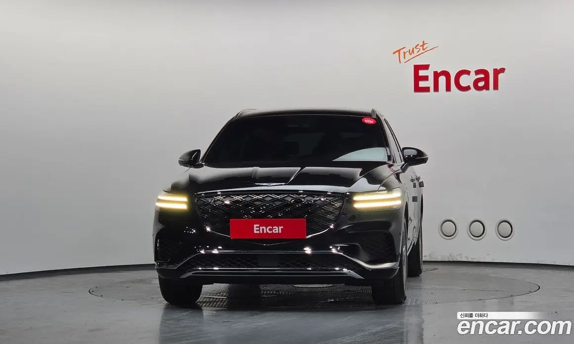 Genesis GV70 2024 2.5 автомат (гидро), фото 3 Genesis GV70 2024 2.5 автомат (гидро), фото 3