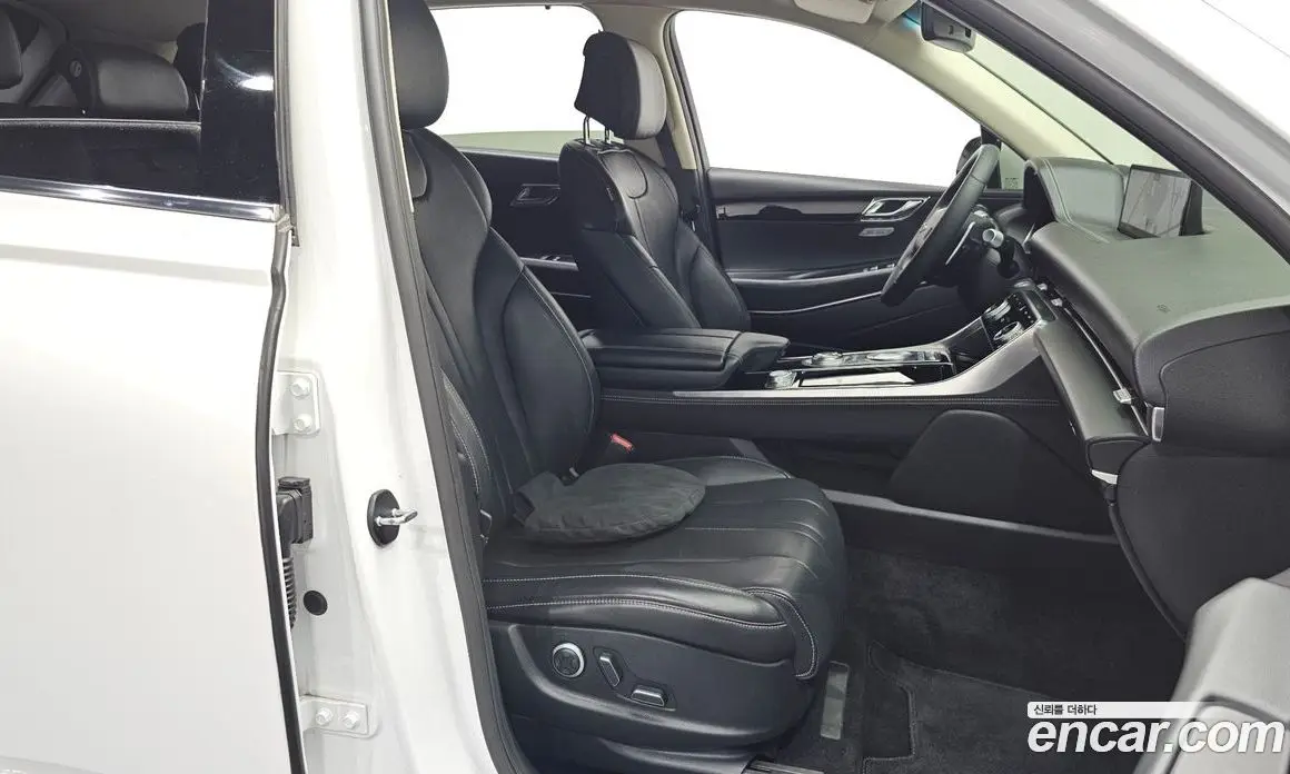 Genesis GV80 2021 2.5 автомат (гидро), фото 17 Genesis GV80 2021 2.5 автомат (гидро), фото 17