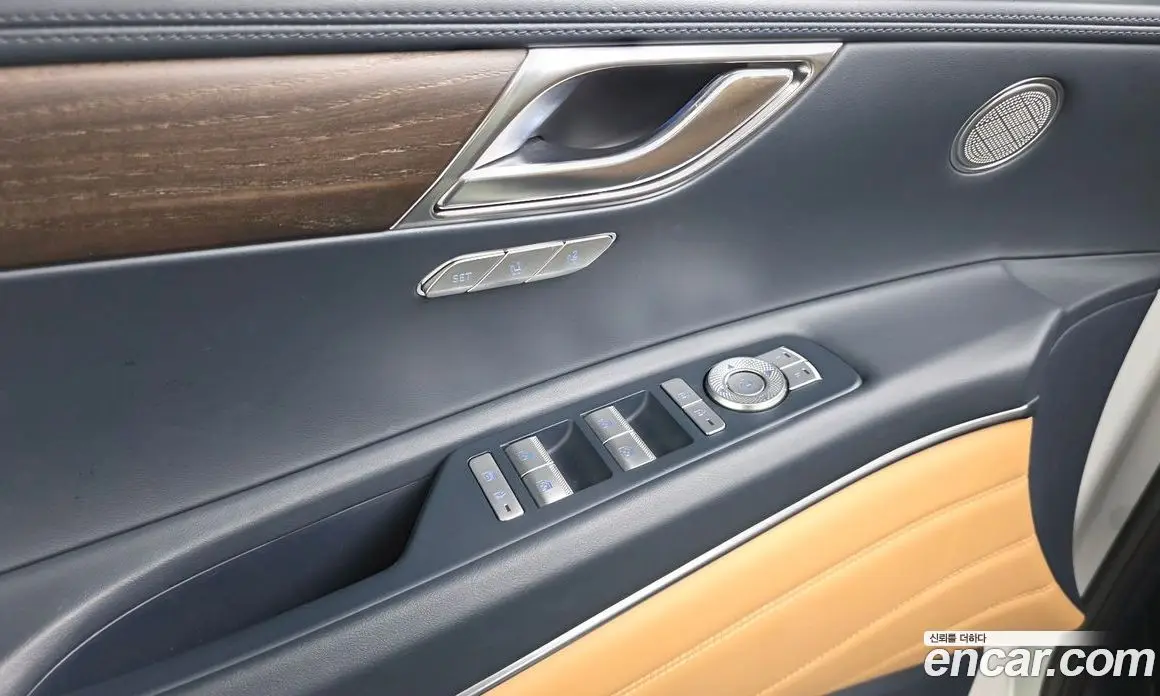 Genesis GV80 2022 2.5 автомат (гидро), фото 35 Genesis GV80 2022 2.5 автомат (гидро), фото 35